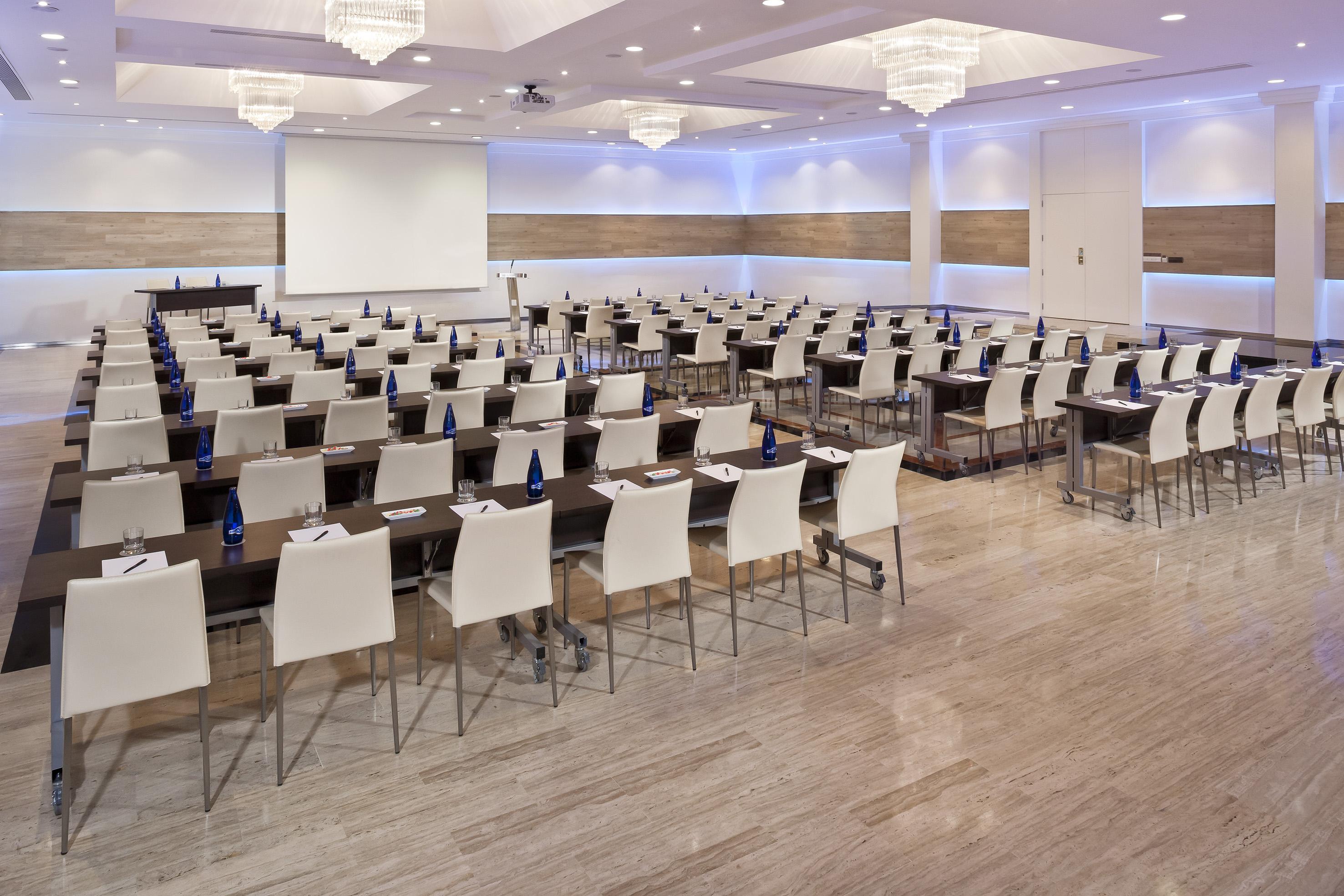 The Level At Melia Sevilla Экстерьер фото